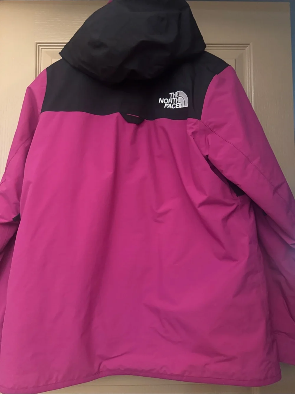 The North Face Women's Magenta and Black Ski Jacket - Picture 3 of 3
